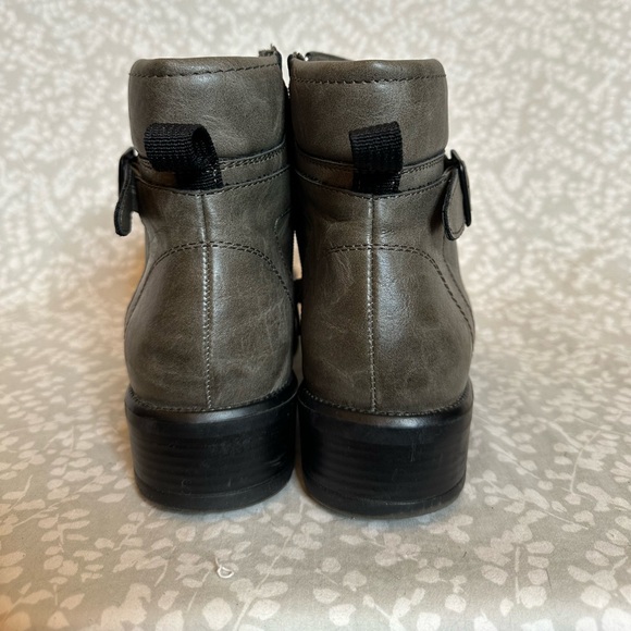 Madden Girl By Steve Madden Women's Combat Booties Grey/Black Size US 8.5 - Picture 2 of 8